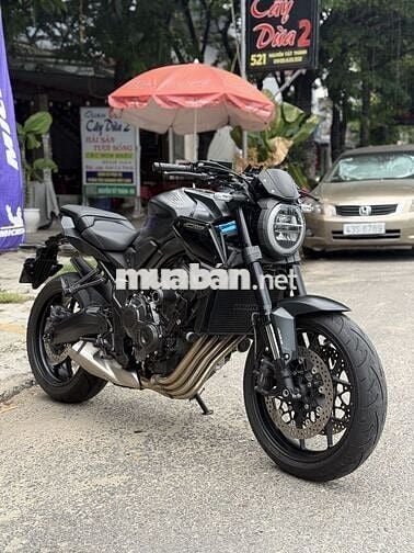 Honda CB650r 2023 Black Edition