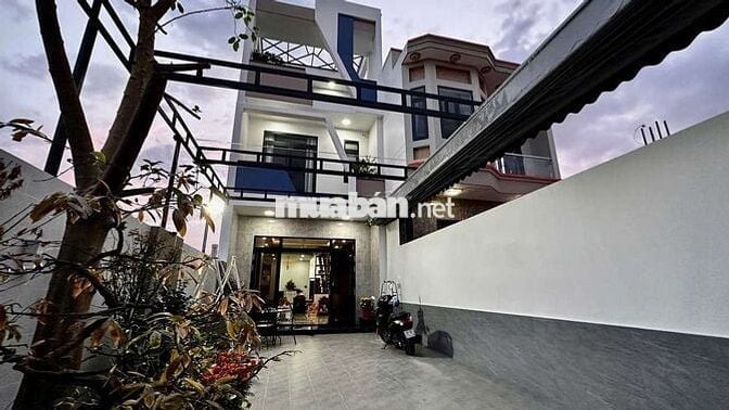 Chính chủ bán nhà tâm huyết. Phường phú mỹ. Tp Thủ Dầu Một. 5 tỷ 6