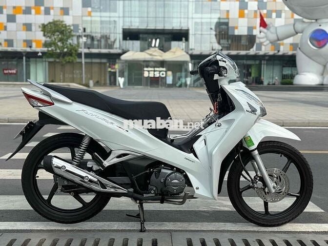 Future Led 2023 Trắng Đen Thể Thao Odo 9k Zin