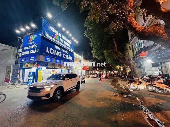 Mặt phố Tân Ấp, kinh doanh, 42m2, 4 tầng, giá 11.9 tỷ