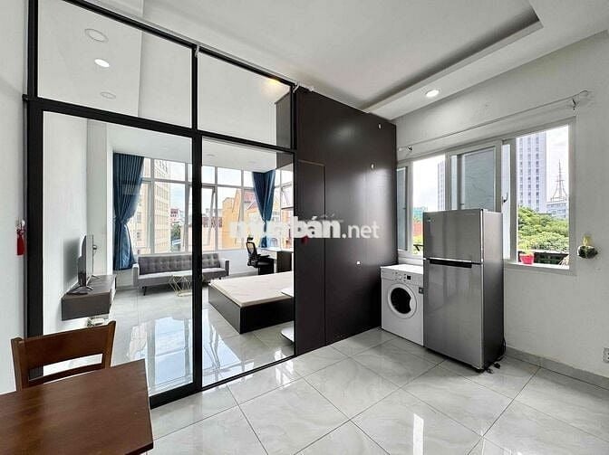 1 PHÒNG NGỦ CỬA SỔ LỚN - 45m2 - MẶT TIỀN NGUYỄN TRÃI - QUẬN 1