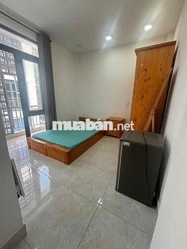 🔥 Cho Thuê Phòng Thang Máy - Mặt Tiền Hoàng Sa - Có Ban Công Lớn