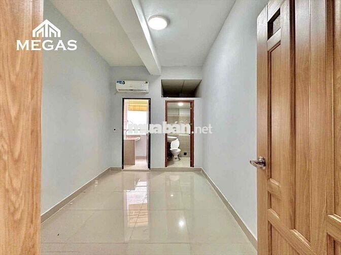 Studio Cửa Sổ Ban Công - Đủ Tiện Nghi_Bảo vệ Hầm xe Thang Máy