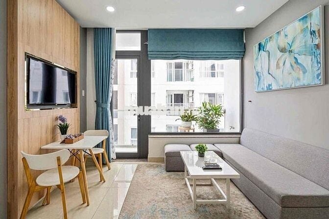 Khai trương căn hộ ban công thoáng full nội thất Trần Hưng Đạo quận 1