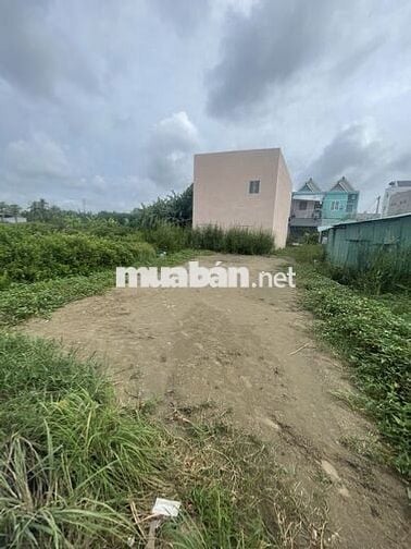 THỔ CƯ- MẶT TIỀN HẺM XH CÁCH 826C 100M-XÂY DỰNG TD - CHỈ NHỈNH 1TY680