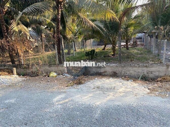 Em cần bán gấp 144m2 đường Đặng Thị Tô giá ngộp 575Tr kế Basa sổ sẵn