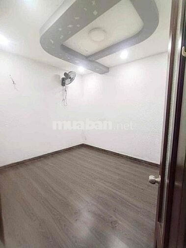 Phòng cao cấp cần người ở an ninh