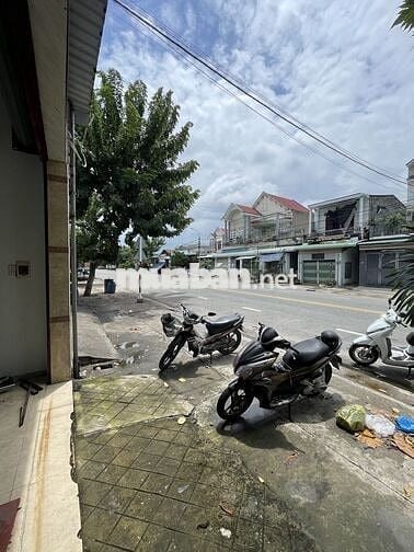 Bán nhà mặt tiền 150m2, Đường chính 16m, Đường D8, Khu TDC Phú Mỹ, TDM