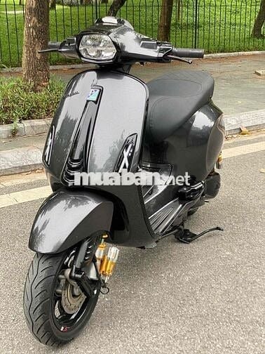 Vespa Sprint 150 độ thêm 45 tr tiền đồ chơi