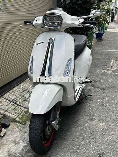 Vespa Sprint 2023 lên đồ chơi 6 củ