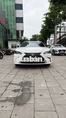Bán Lexus ES250 Model 2020, 1 chủ, xe siêu mới..