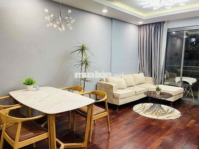 Giỏ hàng thuê giá tốt tại Goldview