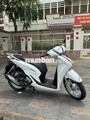 Chính chủ Cần bán gấp Sh150i cbs 2022