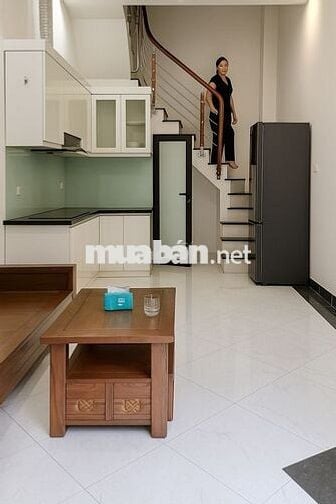 Bán Nhà Nguyễn Văn Cừ, 4 Tầng, Ngõ Nông, Gần Phố, Giá 6,7 Tỷ