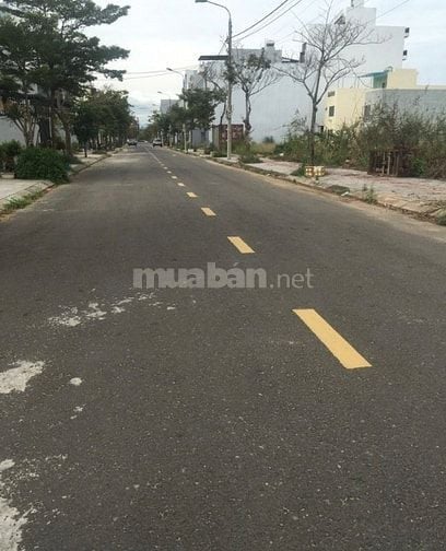 Cho thuê lâu dài 105m2 đất thổ cư giá rẻ, trung tâm Đà Nẵng. Chỉ 2tr/t