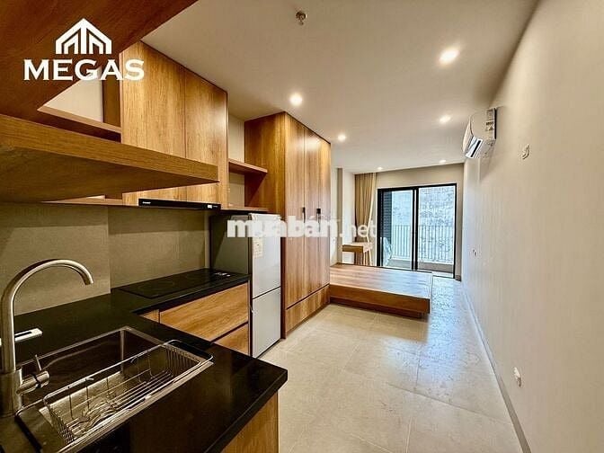 CHO THUÊ STUDIO BAN CÔNG MÁY GIẶT RIÊNG NGAY ĐƯỜNG PHẠM VĂN ĐỒNG