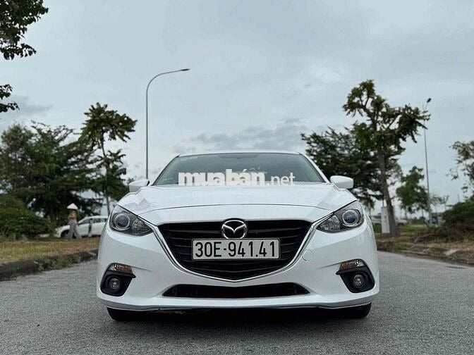 Mazda 3 2016 1.5 AT Sedan - 98000 km
