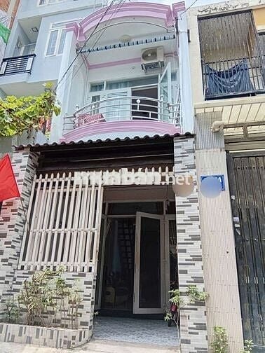 BÁN NHÀ HẺM Ô TÔ 5M, NGAY ĐẠI HỌC CÔNG THƯƠNG, 2 TẦNG 2PN