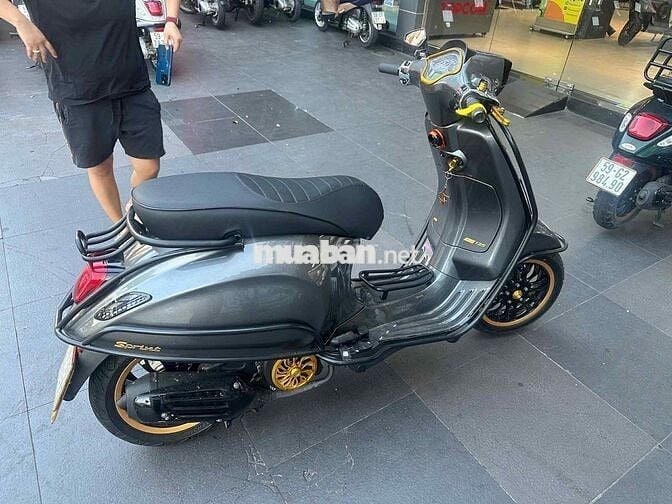 NGƯỜI DÙNG CẦN BÁN VESPA 125 2021 SPRINT