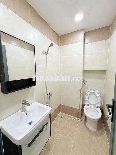 HXH nhỏ Trường Chinh - 3 tầng BTCT 5PN - 3,5m x 13m - 6,6 tỷ TL