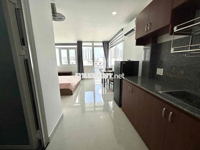 TRỐNG CĂN HỘ FULL NỘI THẤT CAO CẤP-CỬA SỔ BANCOL LỚN