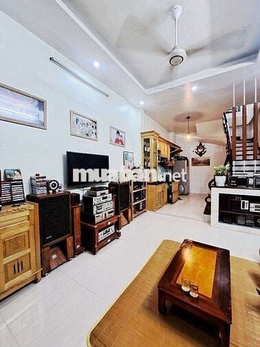 NHÀ ĐẸP ĐẠI MỖ, MẶT NGÕ THÔNG Ô TÔ, GẦN PHỐ,Ở THÍCH, KD NHỎ TỐT