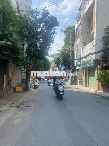 Cho thuê nhà nguyên căn 1T3L – Đường nhựa 8m, 4A Đồng Xoài, 5’ ra TSN"