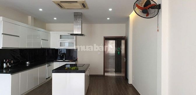 Bán nhà mặt phố Nguyễn Hoàng, phường Mỹ Đình, quận Nam Từ Liêm, Hà Nội