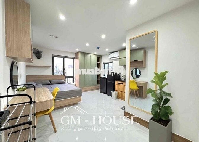 studio cửa sổ trời full nội thất