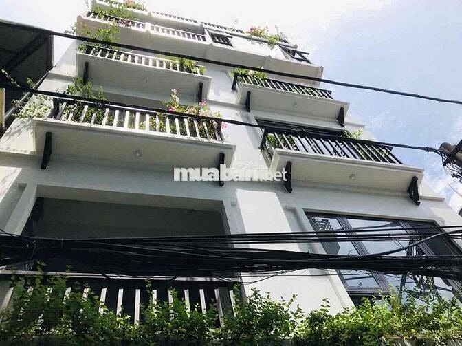 bán toà nhà ngay mặt tiền p11  dtsd gần 500m2 nguồn thu 40tr từ chdv