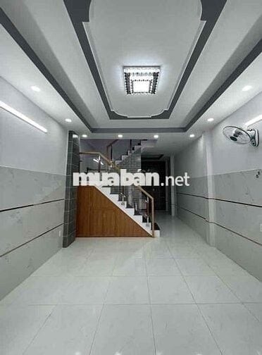 3,98 tỷ bán nhà 40m2, 2 tầng, Bình Trị Đông, Bình Tân, 2 pn, sổ riêng