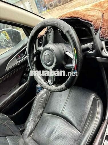 Mazda 3 2016 1.5 AT Sedan - 100000 km