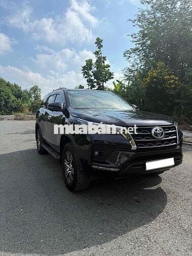 Toyota Fortuner 2020 2.4AT 4x2  - xe đẹp vay 70%