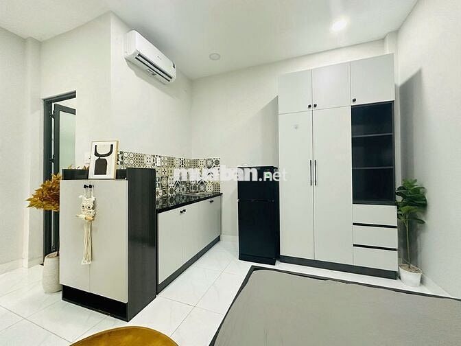 Căn Hộ Studio - Full Nội Thất - Cửa Sổ Thoáng - Ngay Đường Nguyễn Kiêm