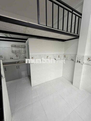 CHO THUÊ PHÒNG GIÁ RẺ CHỈ 3tr2 - CỬA SỔ TRỜI - GẦN ĐẦM SEN