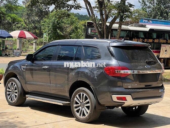 Ford Everest 2021 4x2 2.0 Titanium - 78000 km