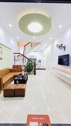 NHÀ QUẬN 1 GẦN BÙI VIỆN CHỦ CẦN BÁN GẤP 6 TỶ 550 NGAY CỐNG QUỲNH SHR