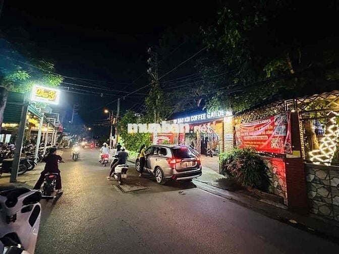BÁN NHÀ MẶT TIỀN KINH DOANH NGANG LỚN 11x11m SHR GẦN LÊ VĂN QUỚI