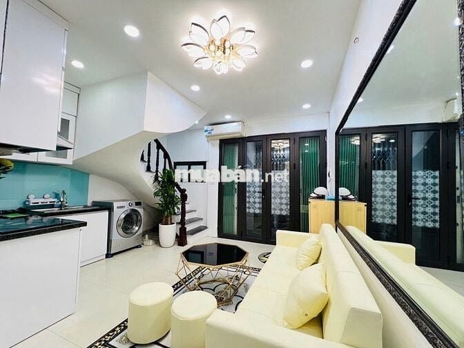 BÁN NHÀ KHÂM THIÊN, NGÕ THÔNG, GẦN PHỐ, DT 20M2, 4 TẦNG FULL NỘI THẤT