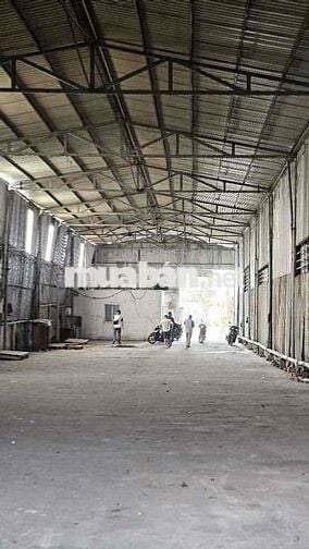 Kho xưởng 800m2  MT đường Phan Văn Hớn  , đường xe cont chạy