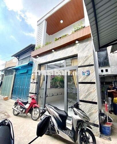 Nhà 1 lầu 2PN, SHR, Hiệp thành 13 HXH, Gần chợ, Trường học, bệnh viện.