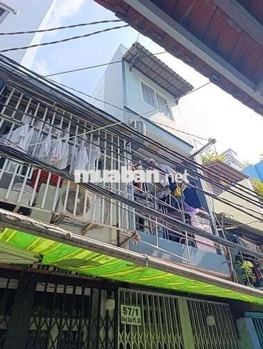 Nhà nhỏ, gần chợ, trường.. có sổ riêng