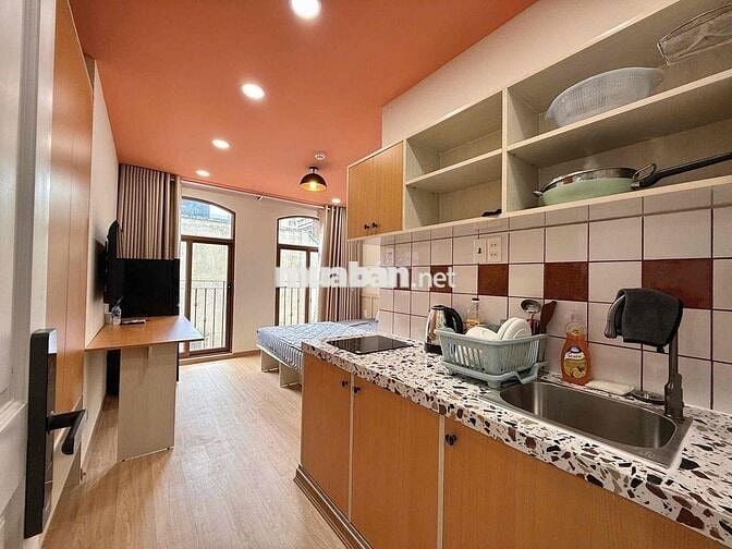 Cho Thuê CHDV Ngay Phan Xích Long_Cạnh Trườn Sa_Máy Giặt Riêng_Balcony