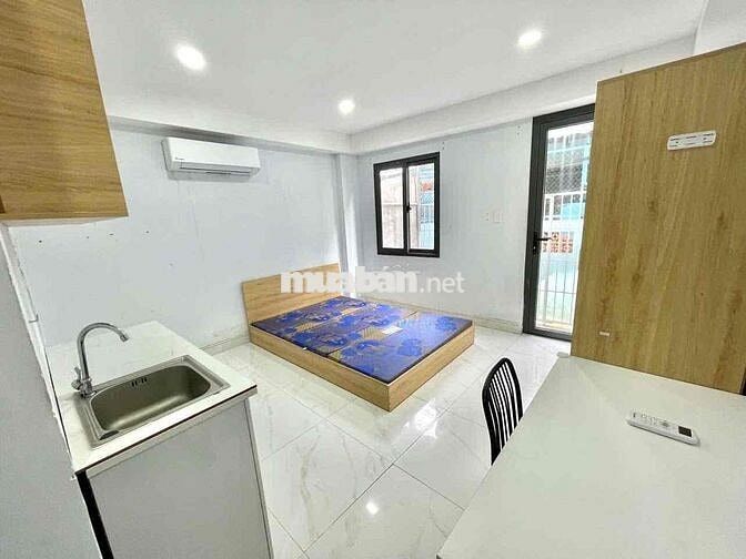 PHÒNG 30M2,CỬA SỔ SÂN PHƠI ĐỒ THOÁNG GẦN VẠN HẠNH MALL, ĐH HUFLIT Q10