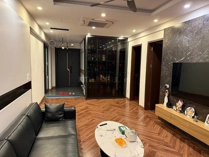 Bán căn hộ Toà Home nằm mặt đường Võ Chí Công, phường Tây Hồ  