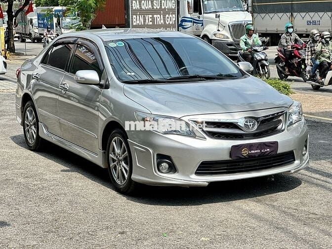 Toyota Corolla Altis 2013 2.0