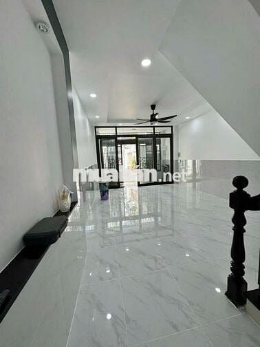 Thanh lý nhanh căn nhà 46.2m2 ngay Lê Bình, Tân Bình/ 5 Tỷ 520/ SHR