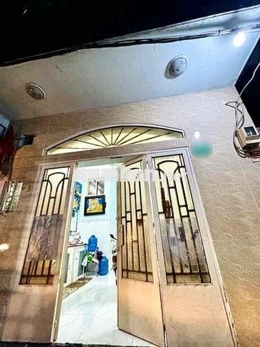 Bán gấp nhà 3 tầng 18m² Tân Bình – DTSD 54m² – giá siêu rẻ chỉ 2.x tỷ