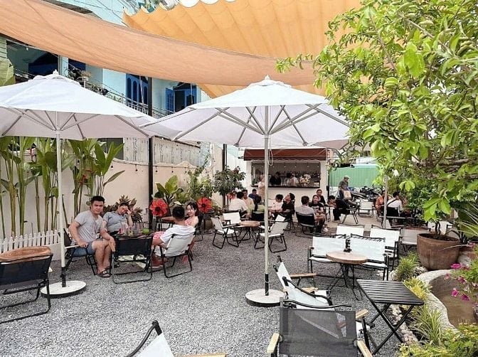 Sang quán cafe sân vườn siêu thoáng, Hiệp Bình Chánh, Thủ Đức
