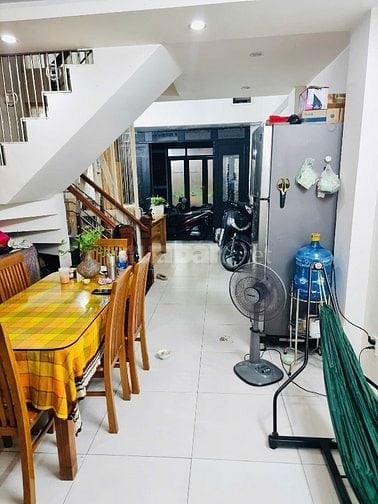Bán nhà gấp đường Lê Liễu, dt 4mx10m, đúc 3.5 tấm,giá 5.95 tỷ (tl nhẹ)
